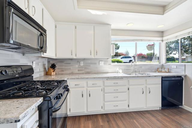 Detail Gallery Image 18 of 34 For 1106 Corral, Escondido,  CA 92026 - 2 Beds | 2 Baths