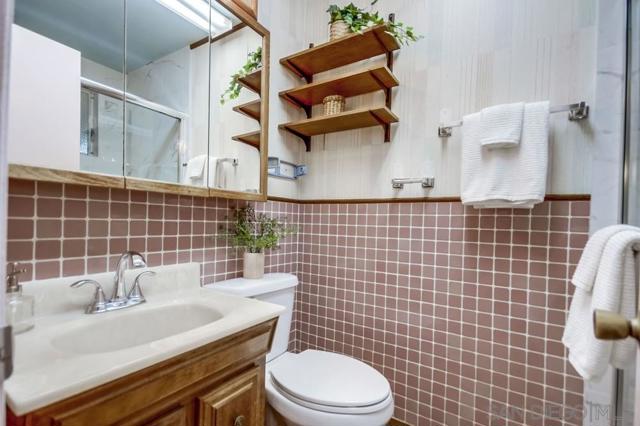 En-suite bath!