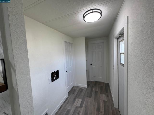 3505 Gateway Rd, Bethel Island CA: https://media.crmls.org/mediaz/c380909d-c49e-44d2-a8f4-47fcd42477be.jpg