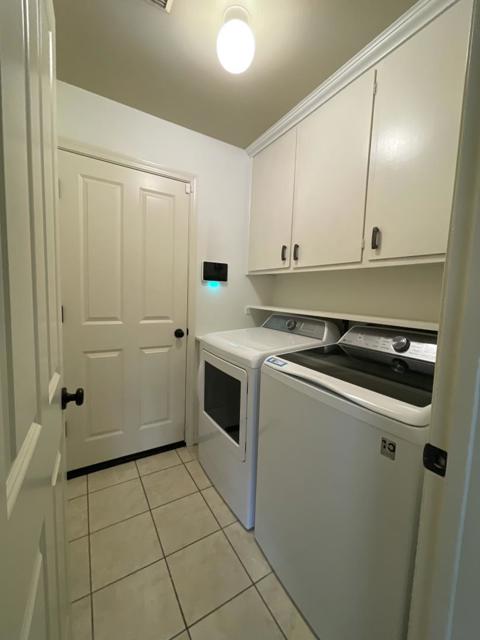 3808 Longbridge Drive, Modesto CA: https://media.crmls.org/mediaz/c380acc6-822e-4914-a5c1-e492584b1e05.jpg