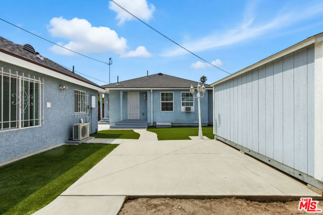 3521 W 58th Place, Los Angeles CA: https://media.crmls.org/mediaz/c3812b1b-a445-45b7-a1e4-c63d1803ca39.jpg