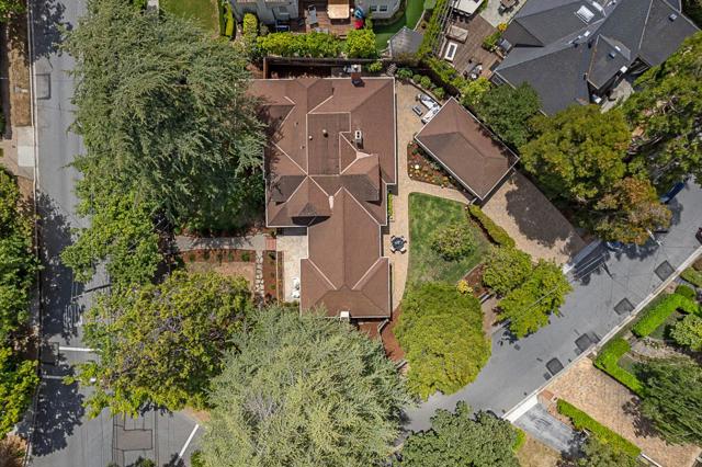 635 Occidental Avenue, San Mateo CA: https://media.crmls.org/mediaz/c38148be-5329-4151-b3a1-e9cd9f722124.jpg