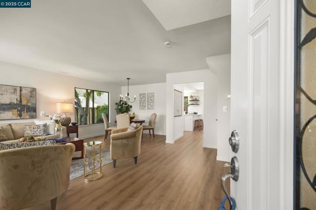 169 Castleton Court, San Ramon CA: https://media.crmls.org/mediaz/c38158f7-f759-475b-b5be-dfffc1f19b92.jpg