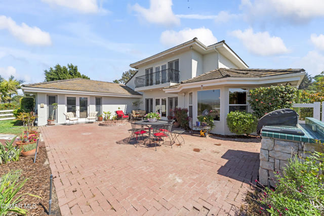 10885 Citrus Drive, Moorpark CA: https://media.crmls.org/mediaz/c381de90-1845-4a24-bc6a-830016deb0c8.jpg
