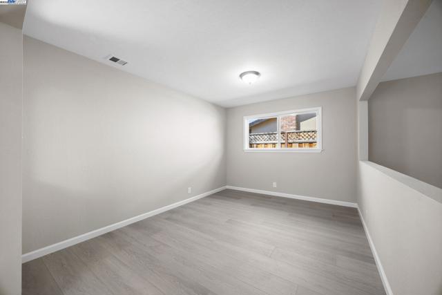 4580 Theresa Ave, Fremont CA: https://media.crmls.org/mediaz/c382064b-67fe-4019-974b-3a8d5c1ac629.jpg