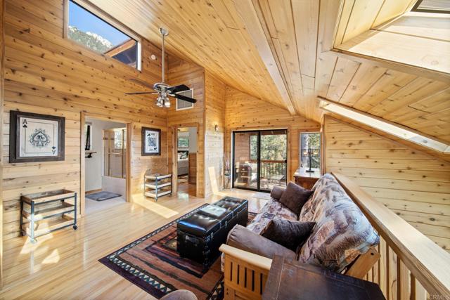Image 13 of 75 For 24938 Roble Drive