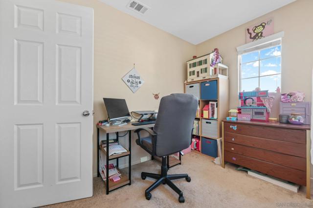 29737 Northshore, Menifee CA: https://media.crmls.org/mediaz/c3826ac5-310c-4a27-88ae-63c37dd849f6.jpg