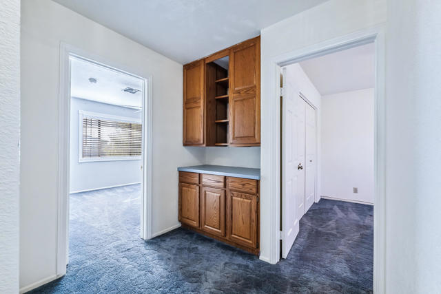 204 Fairway Drive, Needles CA: https://media.crmls.org/mediaz/c382e7f8-48be-4ba2-8fb1-8b7fcffd2300.jpg