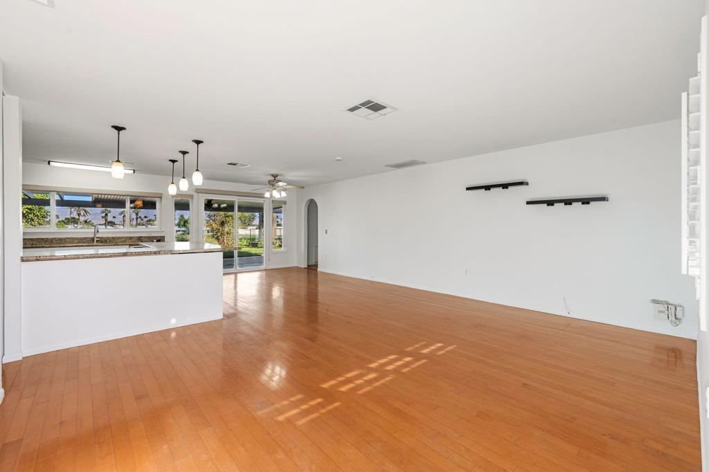 MLS #219139436DA image #2