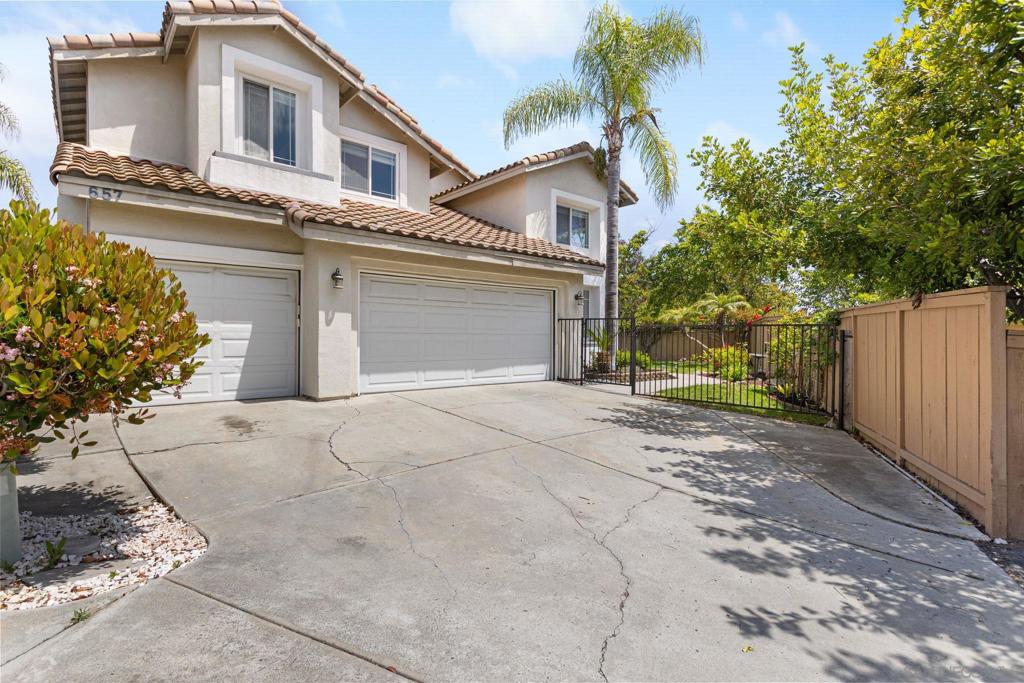 657 Cantara Ln