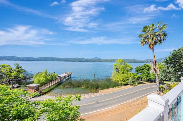 12340 Lakeshore Drive, Clearlake CA: https://media.crmls.org/mediaz/c38414bc-09d6-4883-85cb-53a4094cd204.jpg