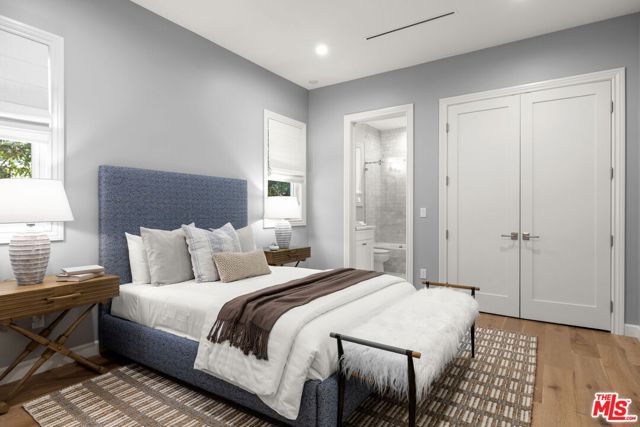 5 Bed Home for Sale in Los Angeles, California