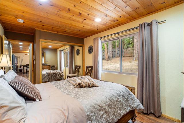 25169 Franklin Drive, Idyllwild CA: https://media.crmls.org/mediaz/c38610f0-ba5e-4b62-90f2-baea6f061d22.jpg