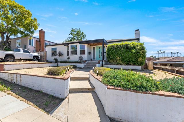 Detail Gallery Image 4 of 33 For 5535 Churchward St, San Diego,  CA 92114 - 3 Beds | 2 Baths