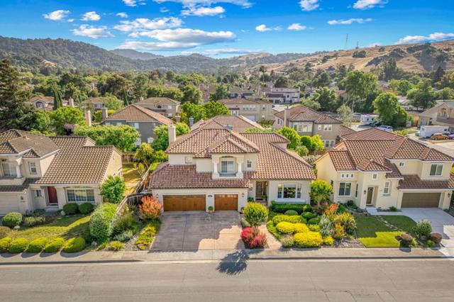 18425 Del Monte Avenue, Morgan Hill CA: https://media.crmls.org/mediaz/c387a983-a2a6-4043-bcb7-fe73bcb62098.jpg