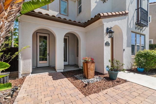 Detail Gallery Image 4 of 52 For 6211 Dartington Way, Carlsbad,  CA 92009 - 4 Beds | 3/1 Baths
