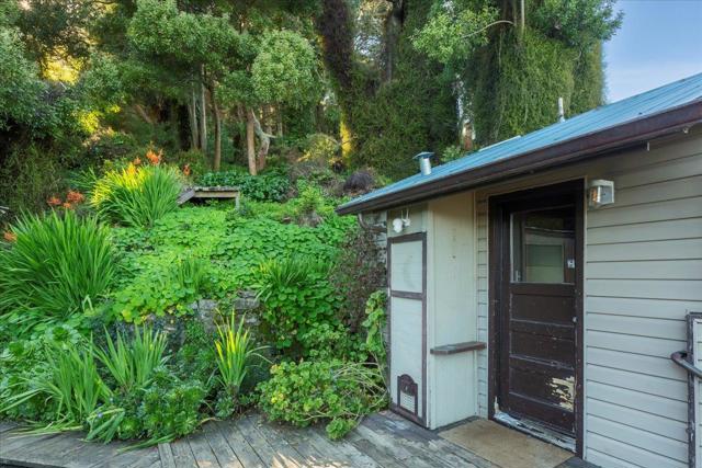 268 Olympian Way, Pacifica CA: https://media.crmls.org/mediaz/c388c9a3-e0e4-440c-a9a3-78da240771c2.jpg