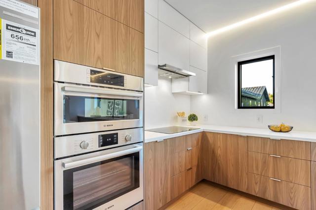 33852 11th Street, Union City CA: https://media.crmls.org/mediaz/c388fac9-fc6d-41a5-83c5-267dbf555232.jpg