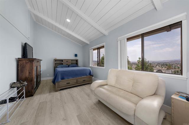 1135 OLD CHASE AVENUE, El Cajon CA: https://media.crmls.org/mediaz/c389315b-1fec-4c47-94c9-cb6500475c32.jpg