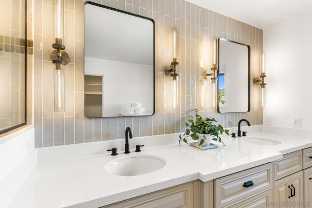 4141 Palomar Drive, Fallbrook CA: https://media.crmls.org/mediaz/c38955ef-3726-4227-a254-04dbedbc3997.jpg