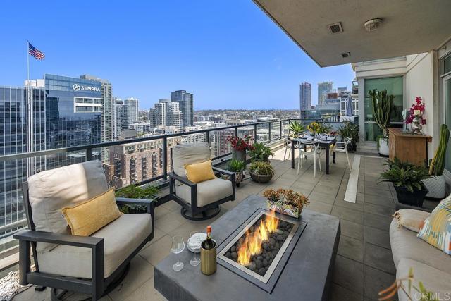 Detail Gallery Image 4 of 44 For 325 Seventh Ave #2104,  San Diego,  CA 92101 - 2 Beds | 2 Baths