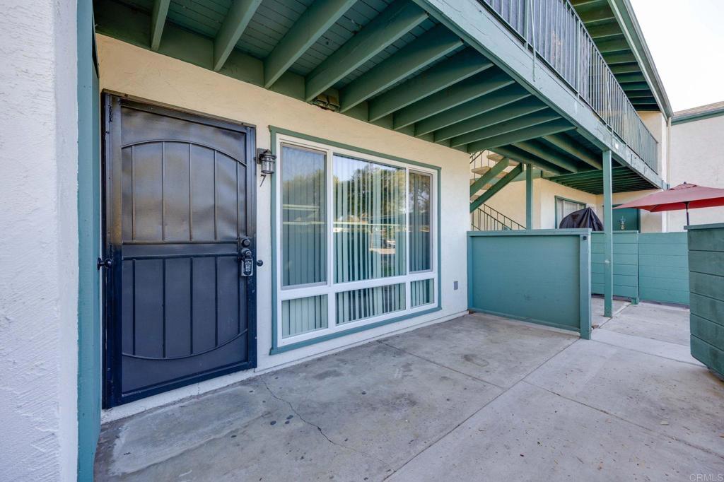 1817 Grand Avenue - photo 4