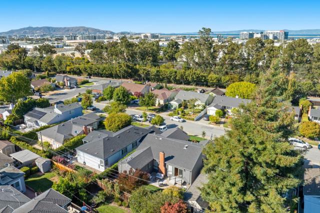 1549 Eastmoor Road, Burlingame CA: https://media.crmls.org/mediaz/c38b125e-cb2f-4b6b-85bd-ab6becb05e29.jpg