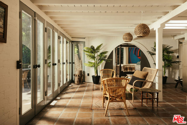 1907 S Mesa Drive, Palm Springs CA: https://media.crmls.org/mediaz/c38b57f4-0324-4607-bc58-3c7a7331ca85.jpg