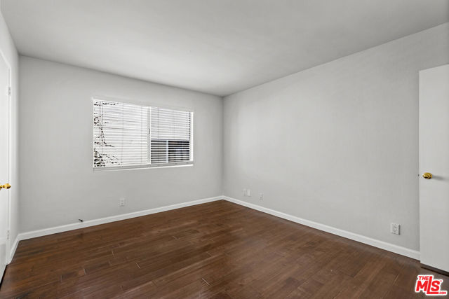 1342 HARVARD Street, 204 photo 16