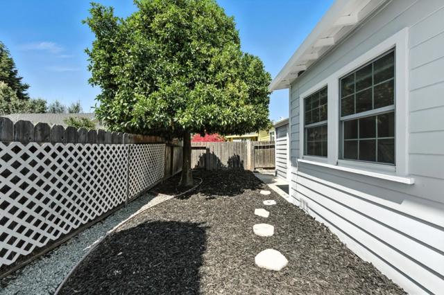 6 Clinton Court, Redwood City CA: https://media.crmls.org/mediaz/c38c1405-e230-412d-ba37-2195b9f03d7d.jpg