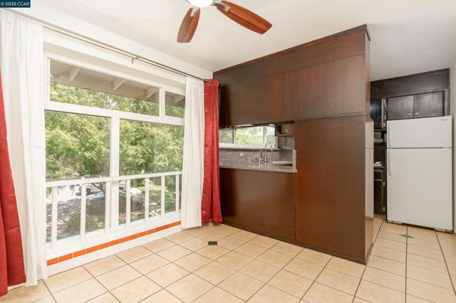 2345 Paloma Ct, Pinole CA: https://media.crmls.org/mediaz/c38c88d0-7769-4db5-97af-5ac1f8caae80.jpg