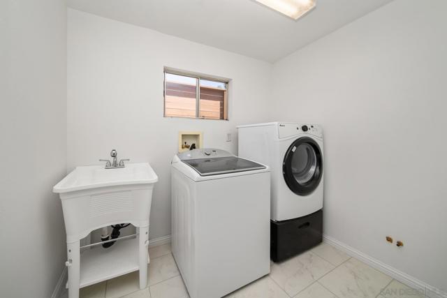 2660 Pheasant Dr, San Diego CA: https://media.crmls.org/mediaz/c38cb667-ea18-4618-9e9a-ab26a6fcf949.jpg