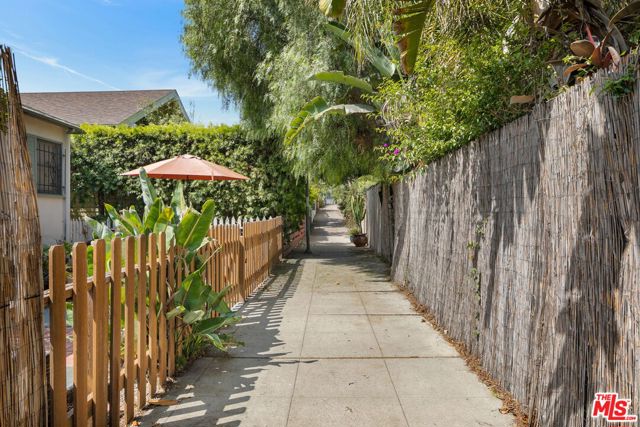125 PARK Place photo 5