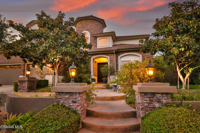 11275 Watson Drive, Moorpark CA: https://media.crmls.org/mediaz/c38d31bd-c99b-47e9-991c-fa23eb6694a8.jpg