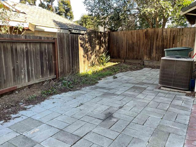 149 Pelican Loop, Pittsburg CA: https://media.crmls.org/mediaz/c38de224-0f3d-48eb-a76a-5e4df36ab04a.jpg