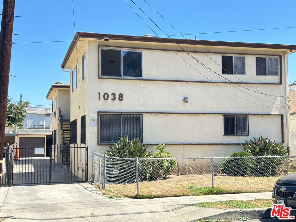 1038 S Harvard Boulevard #4