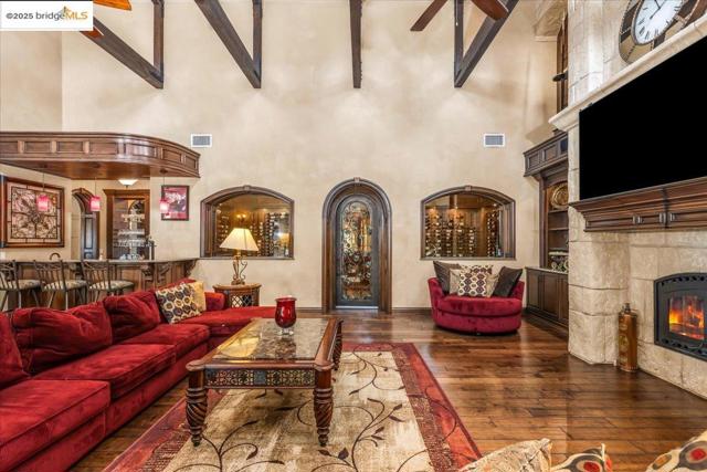 3600 Byer Rd, Byron CA: https://media.crmls.org/mediaz/c38e8cf4-f4b0-46b5-8fd6-292651a02d89.jpg