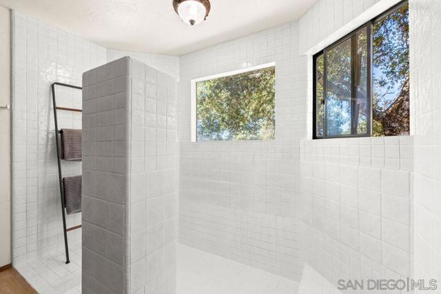 1308 Lakedale Rd, Santa Ysabel CA: https://media.crmls.org/mediaz/c38f2140-5755-4ddd-ae09-17dddc9f89cb.jpg