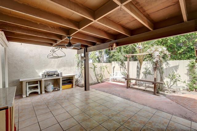 3956 San Pablo Ave, Oceanside CA: https://media.crmls.org/mediaz/c38f45fa-d585-43d5-914d-df1c95e658d3.jpg
