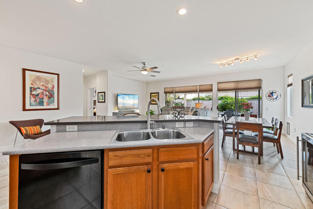 Image 15 of 51 For 35846 Palomino Way