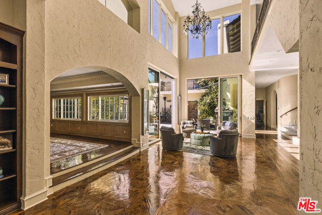 25163 Jim Bridger Road, Hidden Hills CA: https://media.crmls.org/mediaz/c390f9f3-5a9f-4fbb-a720-0c70f613a629.jpg