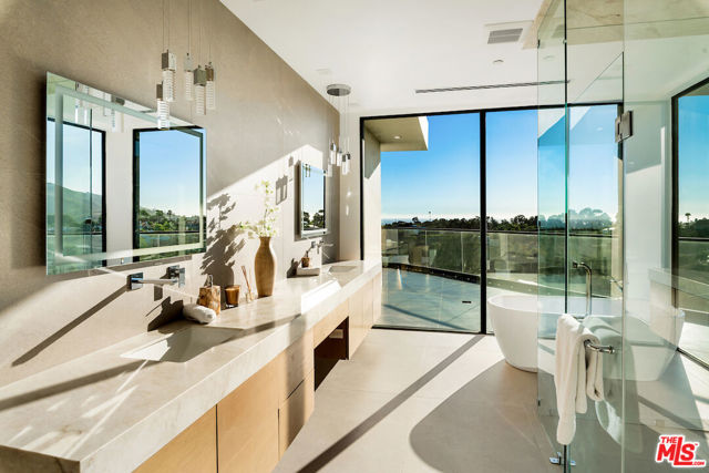 Drew Fenton | 5931 Kanan Dume Road Malibu CA | MLS: 7406942 Drew Fenton | 5931 Kanan Dume Road Malibu CA | MLS: 7406942