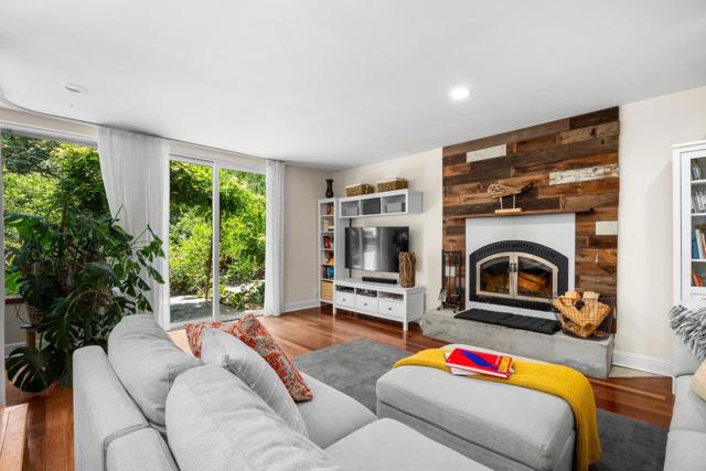 3714 Purling Brook, Soquel CA: https://media.crmls.org/mediaz/c391a0ff-d7aa-411e-8293-a20fa1feae2d.jpg