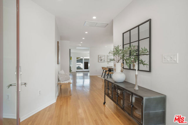 1019 Chelsea Avenue photo 3