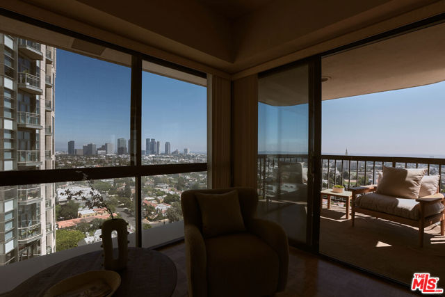 10790 Wilshire Boulevard, Los Angeles CA: https://media.crmls.org/mediaz/c3934c17-c4b0-4fd9-8b14-04059339385d.jpg