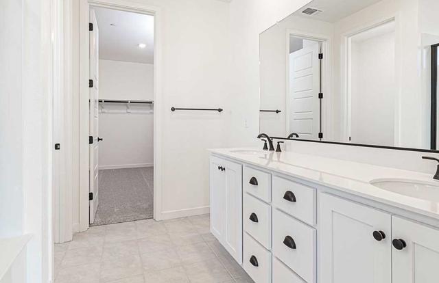 16041 Testarossa Street, Lathrop CA: https://media.crmls.org/mediaz/c3942793-6bd0-4093-96e4-59ea12724859.jpg