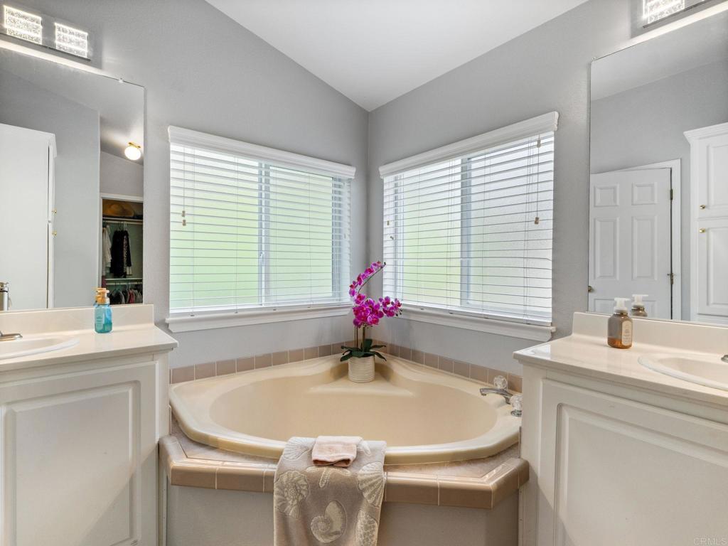 444 El Camino Real Parkway - photo 17