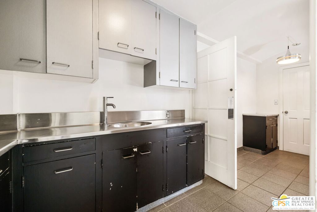 MLS #25610915PS image #32