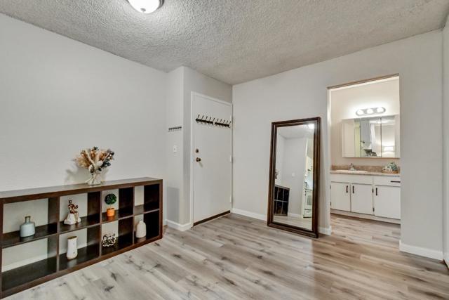 377 Mandarin Drive, Daly City CA: https://media.crmls.org/mediaz/c39778ea-b5c2-4718-b2c7-8065aeadc656.jpg