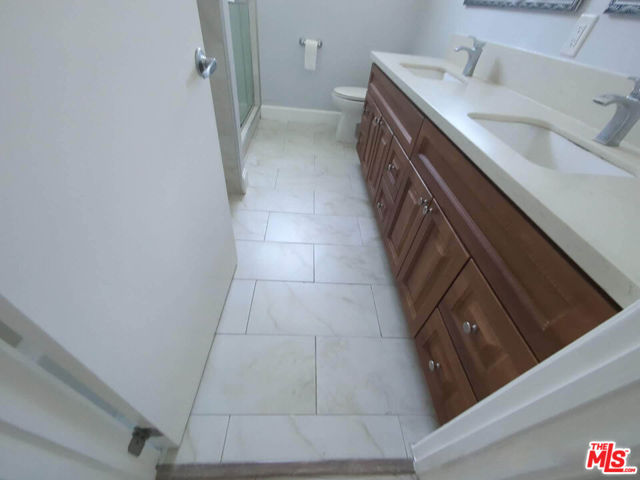 1844 Thayer Avenue, Los Angeles CA: https://media.crmls.org/mediaz/c3977fcd-09c0-4aa6-b681-1f9cd2181acd.jpg